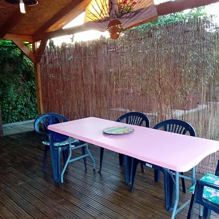 Hébergement de vacances Idilica Casa De Madera En Roche *